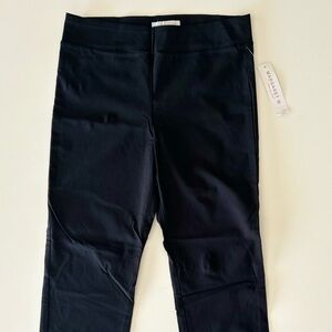 NWT - Margaret M Black Slimming Straight Pants Women’s size L Style 4032SF